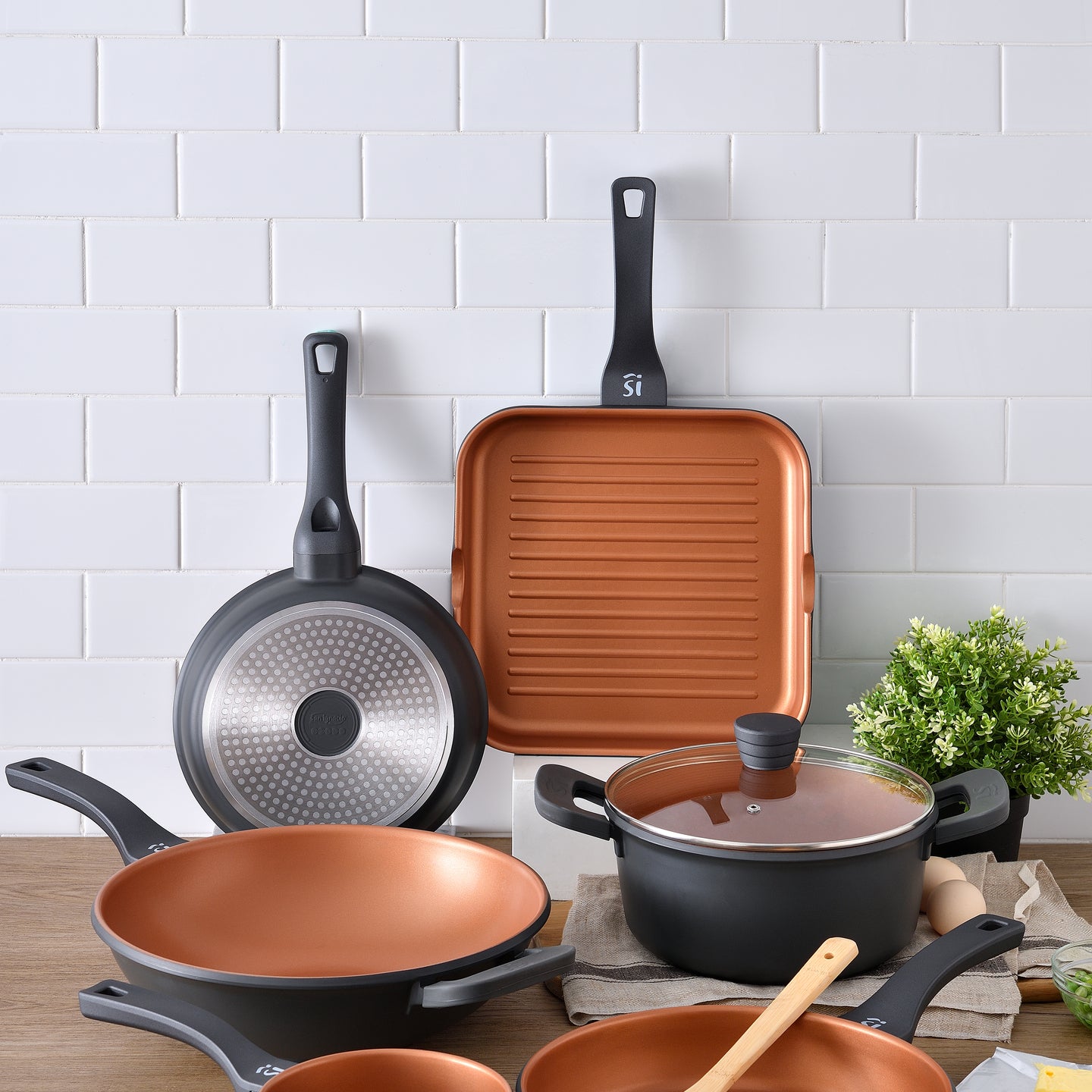 Batería de cocina San Ignacio de aluminio fundido 9 piezas - Bronze (4)